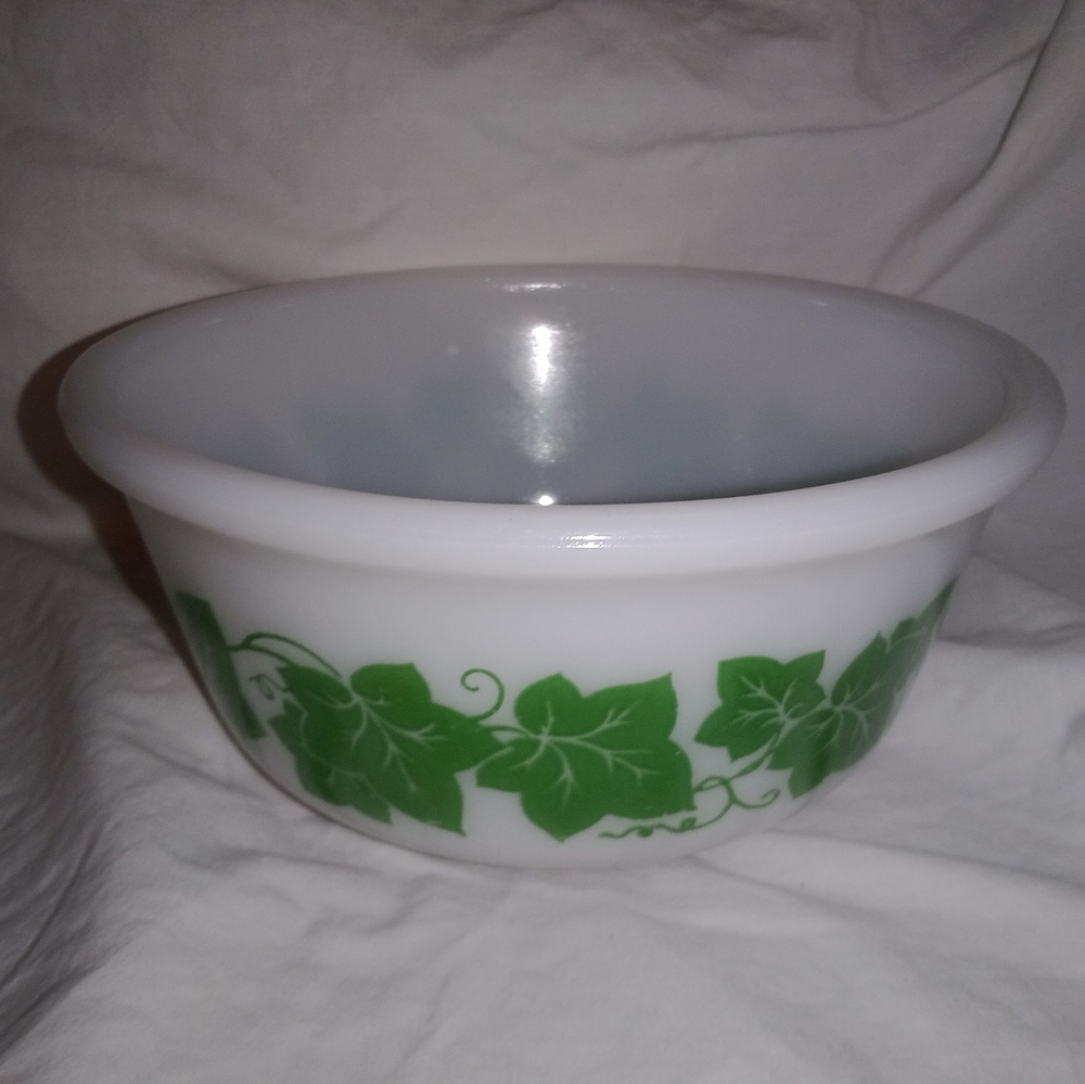 Mid Century Modern Hazel Atlas Ivy Bowl Replacement 5 7/8" Diameter 3" Tall